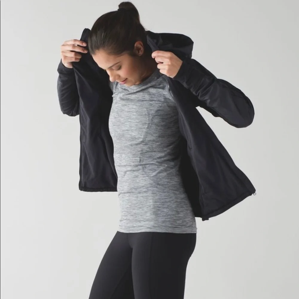 lululemon Rush Hour Jacket Size 6 Black - Picture 3 of 11